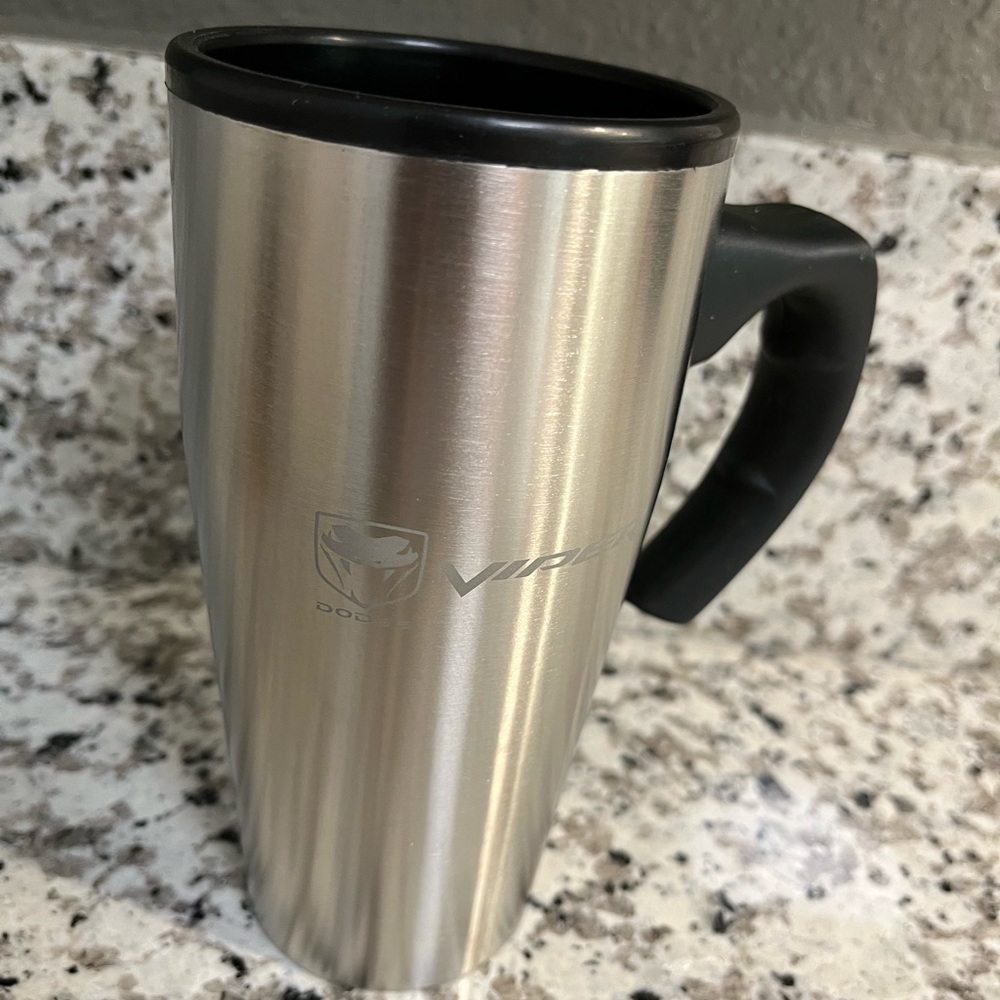 Dodge Viper travel mug